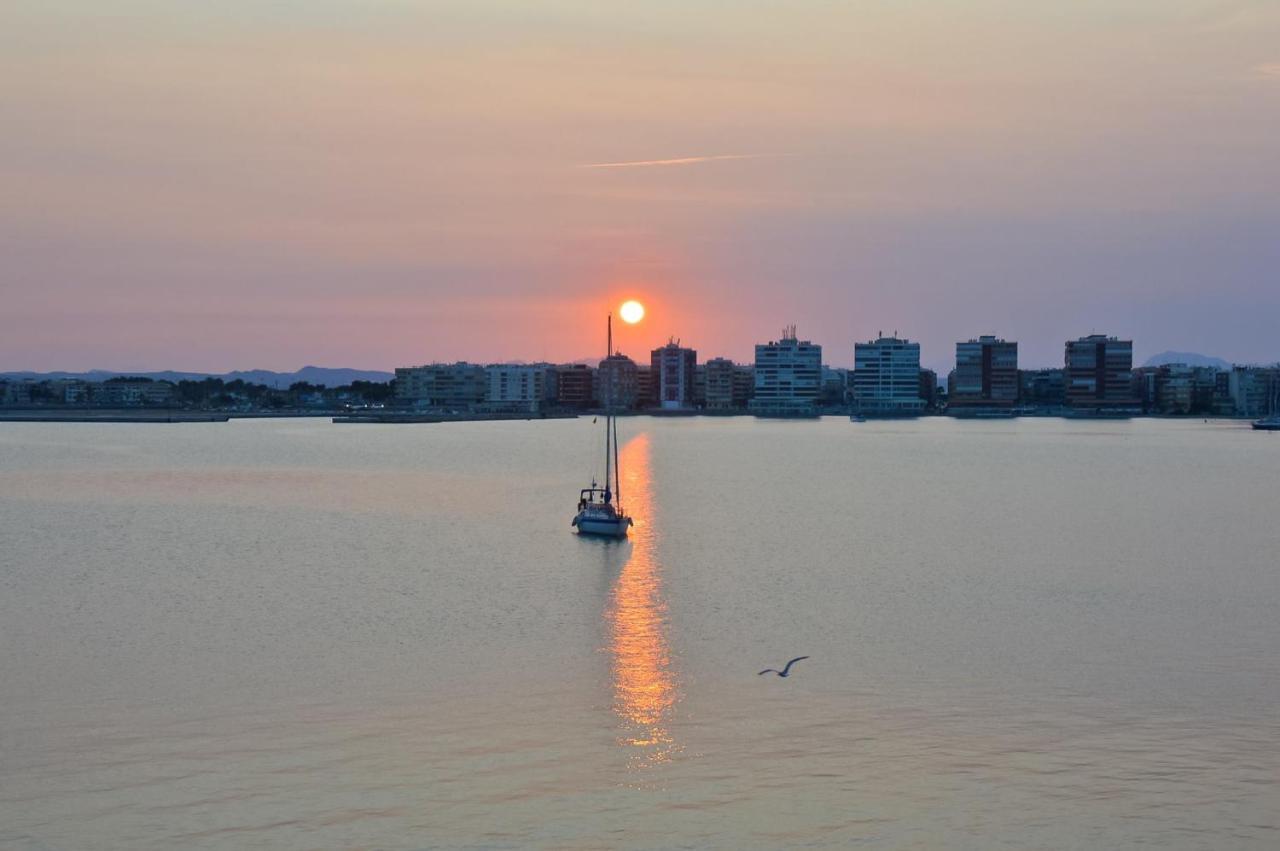 Apartments Cura Beach Torrevieja Luaran gambar
