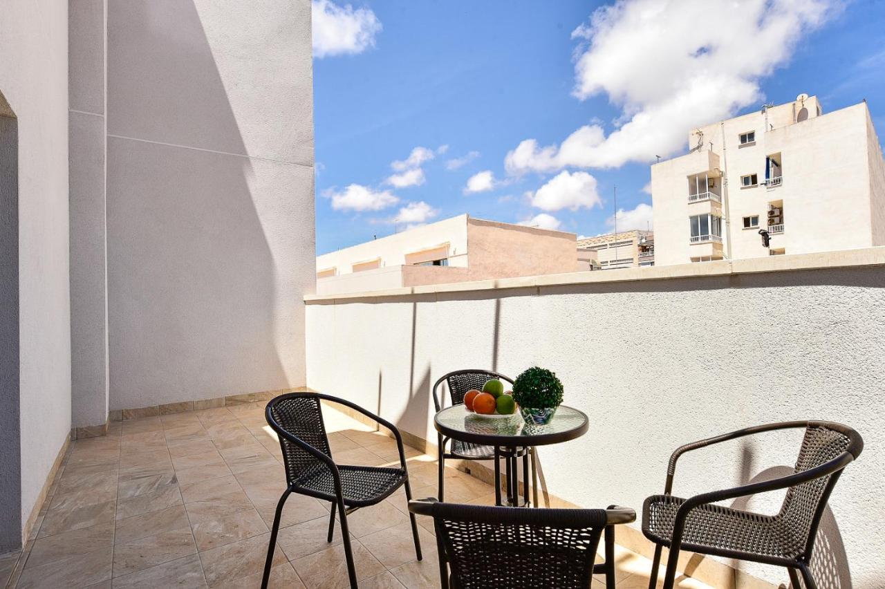 Apartments Cura Beach Torrevieja Luaran gambar